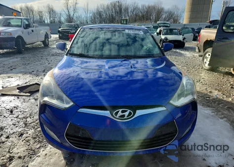 2013 Hyundai Veloster z USA, uszkodzony, nr VIN KMHTC6AD8DU107414